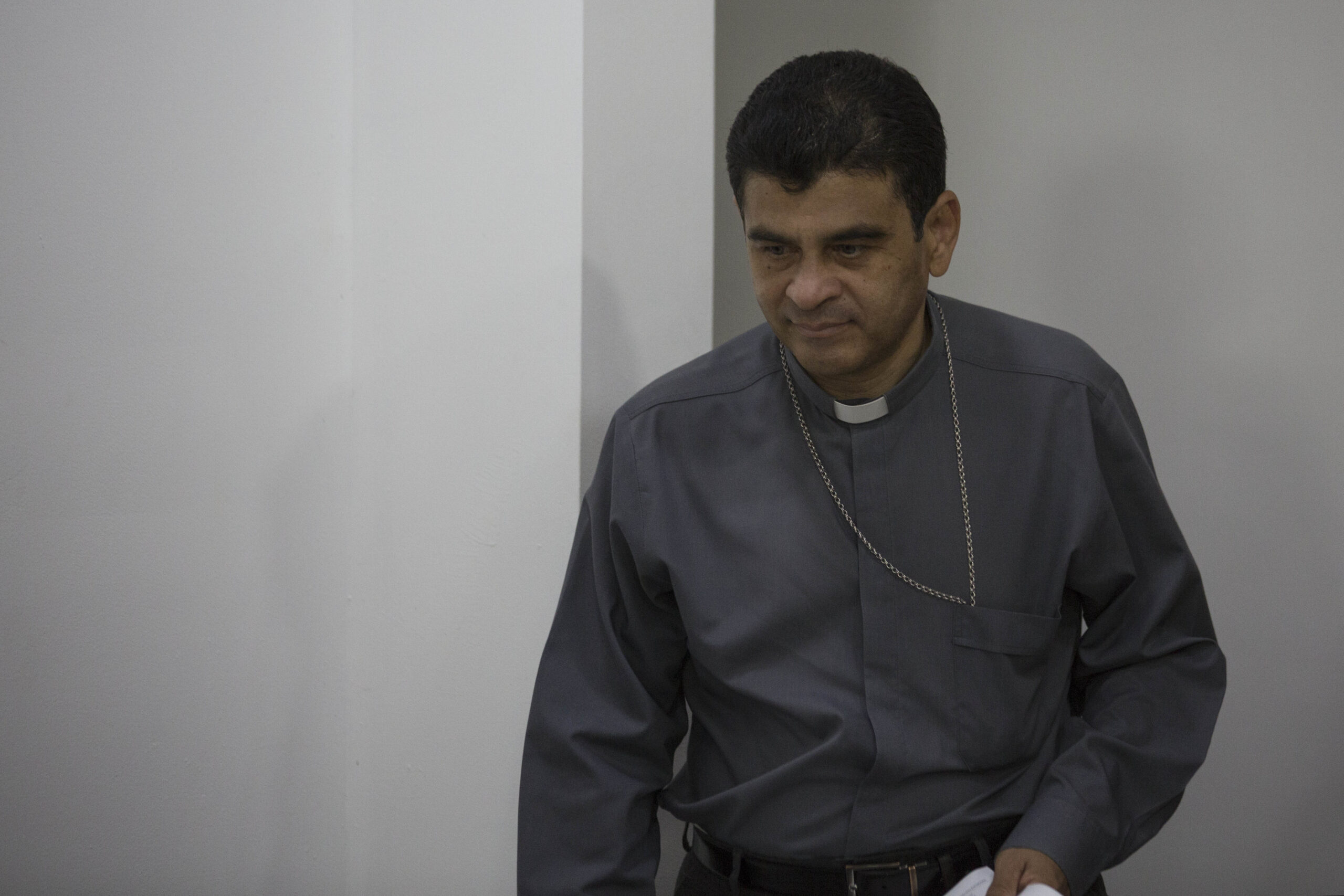 Νικαράγουα: Επέστρεψε στη φυλακή ο αντιφρονών επίσκοπος Ρολάντο Άλβαρες