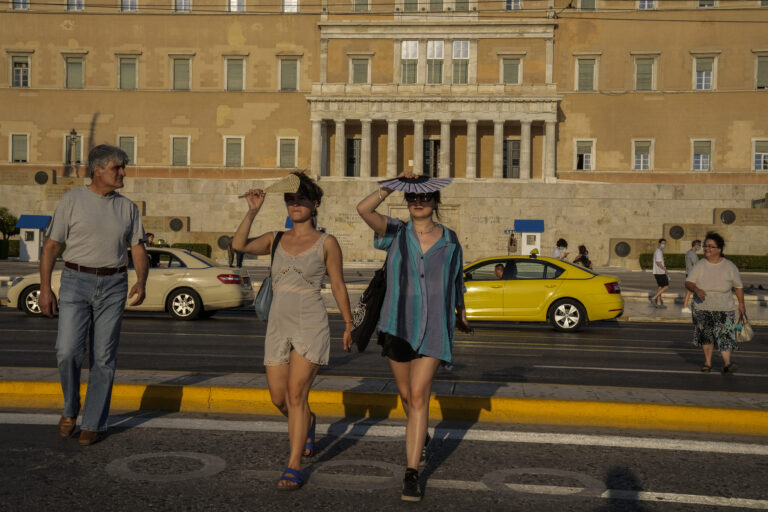 Ένωση Πνευμονολόγων Ελλάδας: Ποιες οι οδηγίες για την προστασία από τον καύσωνα