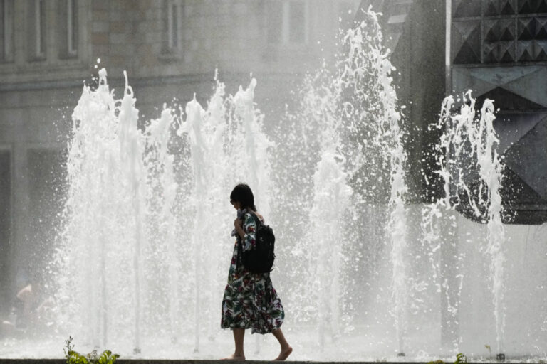 Γερμανία: Συστάσεις για την αντιμετώπιση του καύσωνα – Μεσημεριανή σιέστα και ποδόλουτρα