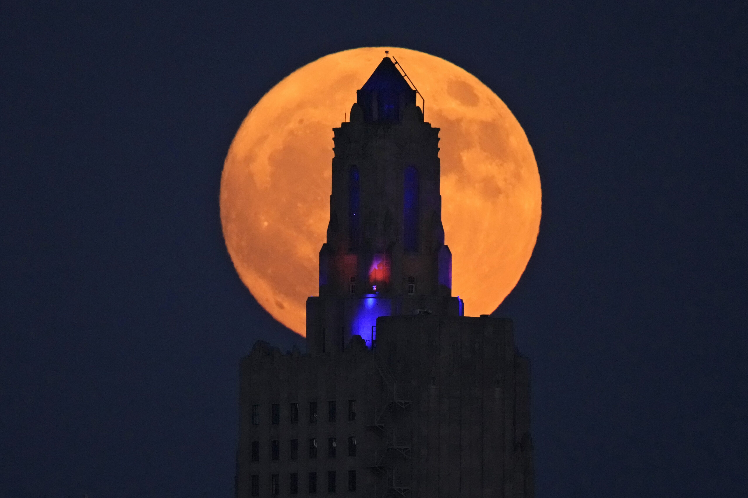Υπερπανσέληνος Ιουλίου: Απόψε το «Φεγγάρι του Ελαφιού» – Από πού προήλθε η ονομασία