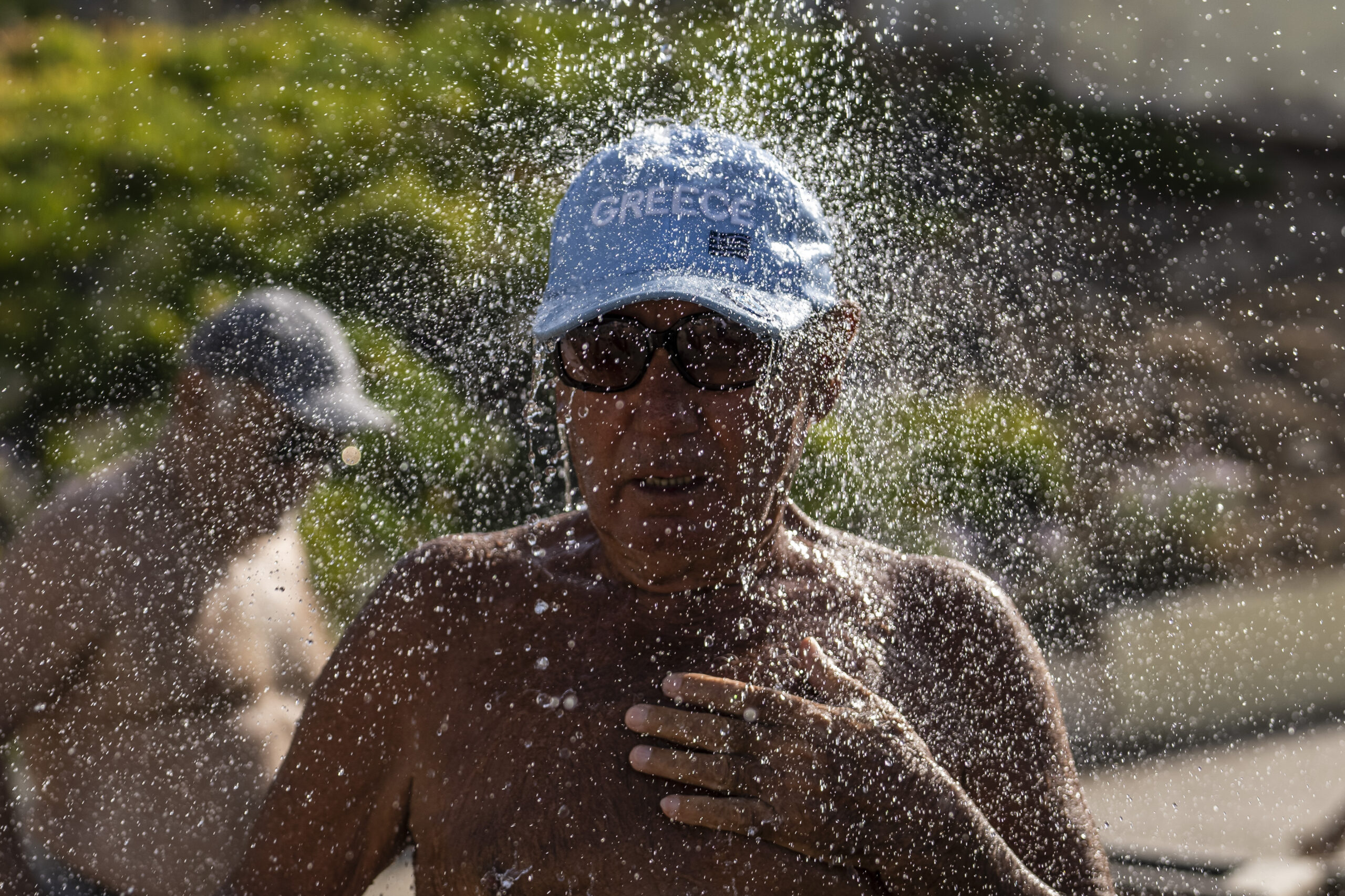 Καύσωνας Κλέων: Ολοταχώς προς τους 44°C οδεύει ο υδράργυρος – Οι περιοχές που «βράζουν»