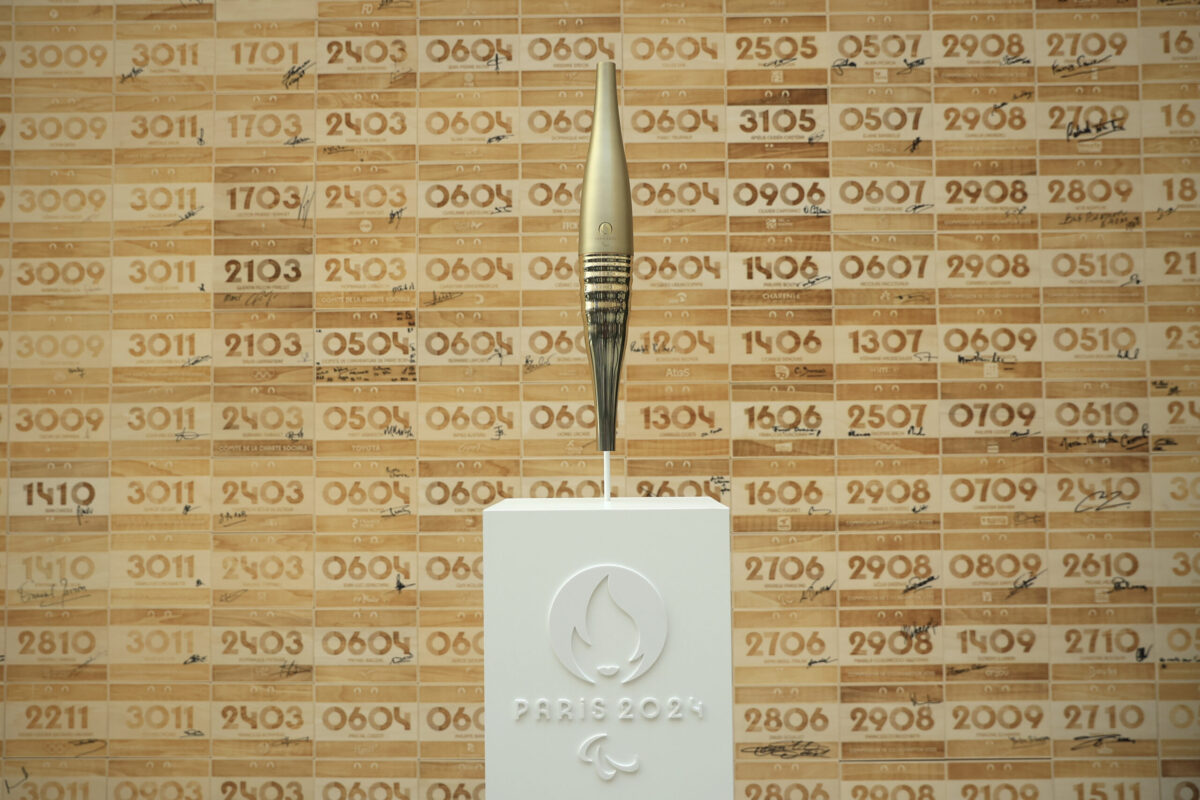 OLY Paris 2024 Torch
