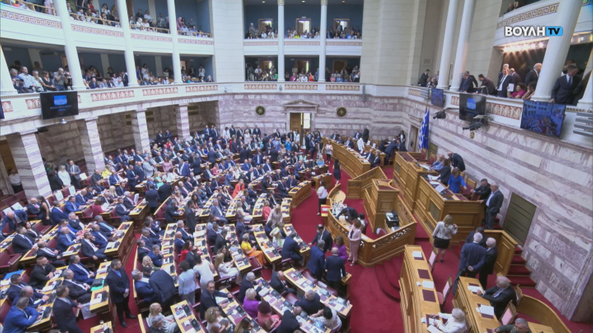 Αιχμηρά τα σχόλια των κομμάτων της αντιπολίτευσης για τις εξαγγελίες του πρωθυπουργού από τη ΔΕΘ