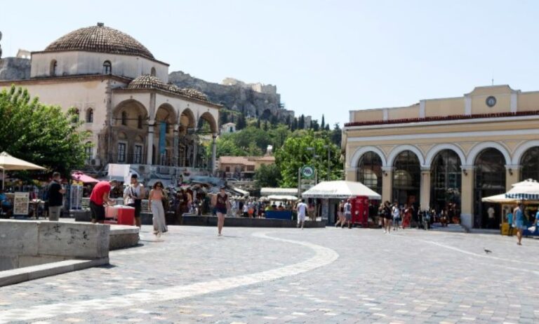 Ένθετο Προσβασιμότητα: “Μοναστηράκι” – Ο πρώτος προσβάσιμος σταθμός για ΑμεΑ