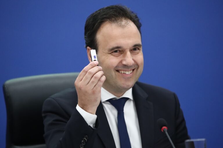 Γ. Παπαστεργίου στο Πρώτο: Καθημερινή μάχη με τη γραφειοκρατία- Να βρούμε τους θύλακες και να τους ψηφιοποιήσουμε (audio)