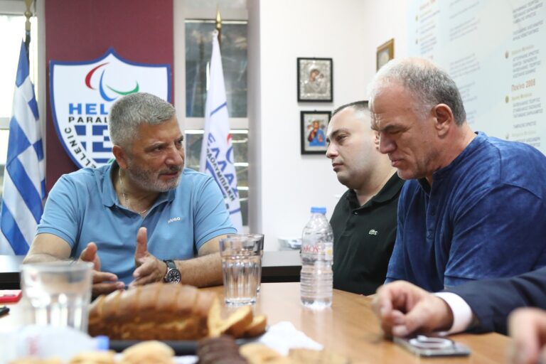 Εννιά ειδικά οχήματα από την Περιφέρεια Αττικής για την μετακίνηση των αθλητών ΑμΕΑ