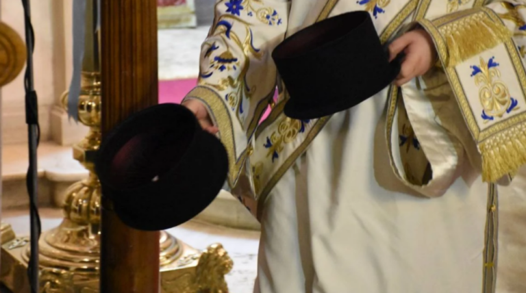 Θεσσαλονίκη: Καταγγελίες για εμπλοκή κληρικού σε οικονομικά και σεξουαλικά σκάνδαλα – Η ανακοίνωση της Ιεράς Μητρόπολης
