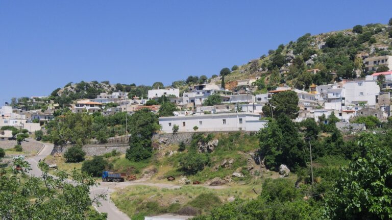 Ένοπλη αιματηρή συμπλοκή στον Μυλοπόταμο – Στο ΠΑΓΝΗ με σοβαρά τραύματα ένας άνδρας