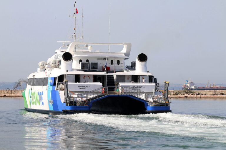 Ξεκίνησε το μεγάλο κύμα φυγής από τα αστικά κέντρα