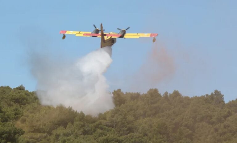 Για 16η ημέρα καίει η φωτιά στον Έβρο -Σε Λευκίμμη και Προβατώνα το ενεργό μέτωπο