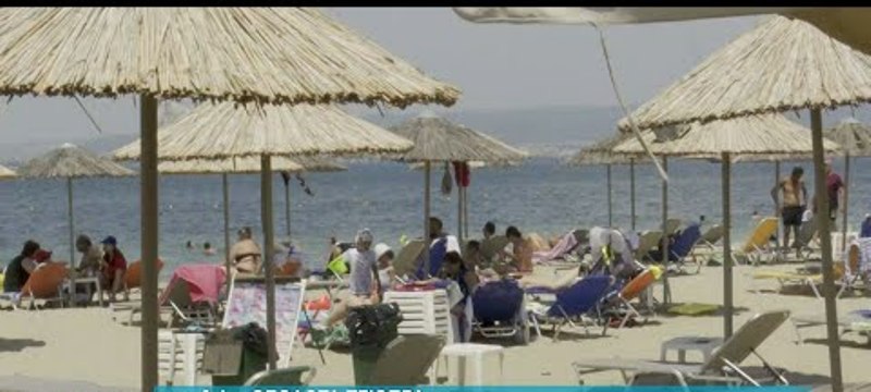 Θεσσαλονίκη: Συνωστισμός στις παραλίες-Ανάσες δροσιάς αναζητούν μικροί και μεγάλοι