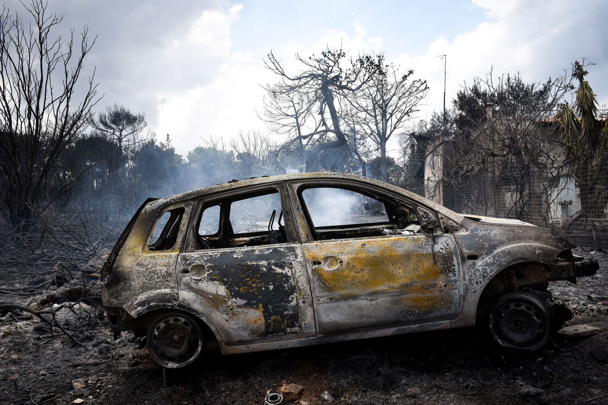 «Την είδα καμένη στο αυτοκίνητο, μόνο η κόρη μου και ο Θεός ξέρουν τι έγινε – Συγκλονίζει ο πατέρας της 38χρονης στην Κατερίνη