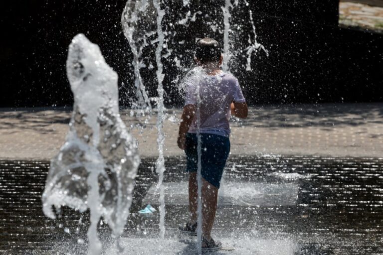 Μέτρα πρόληψης και προστασίας εν όψει καύσωνα από τον Δήμο Θεσσαλονίκης