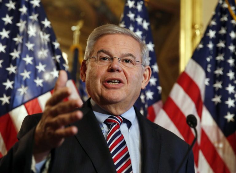 menendez-1068x781-1-768x562