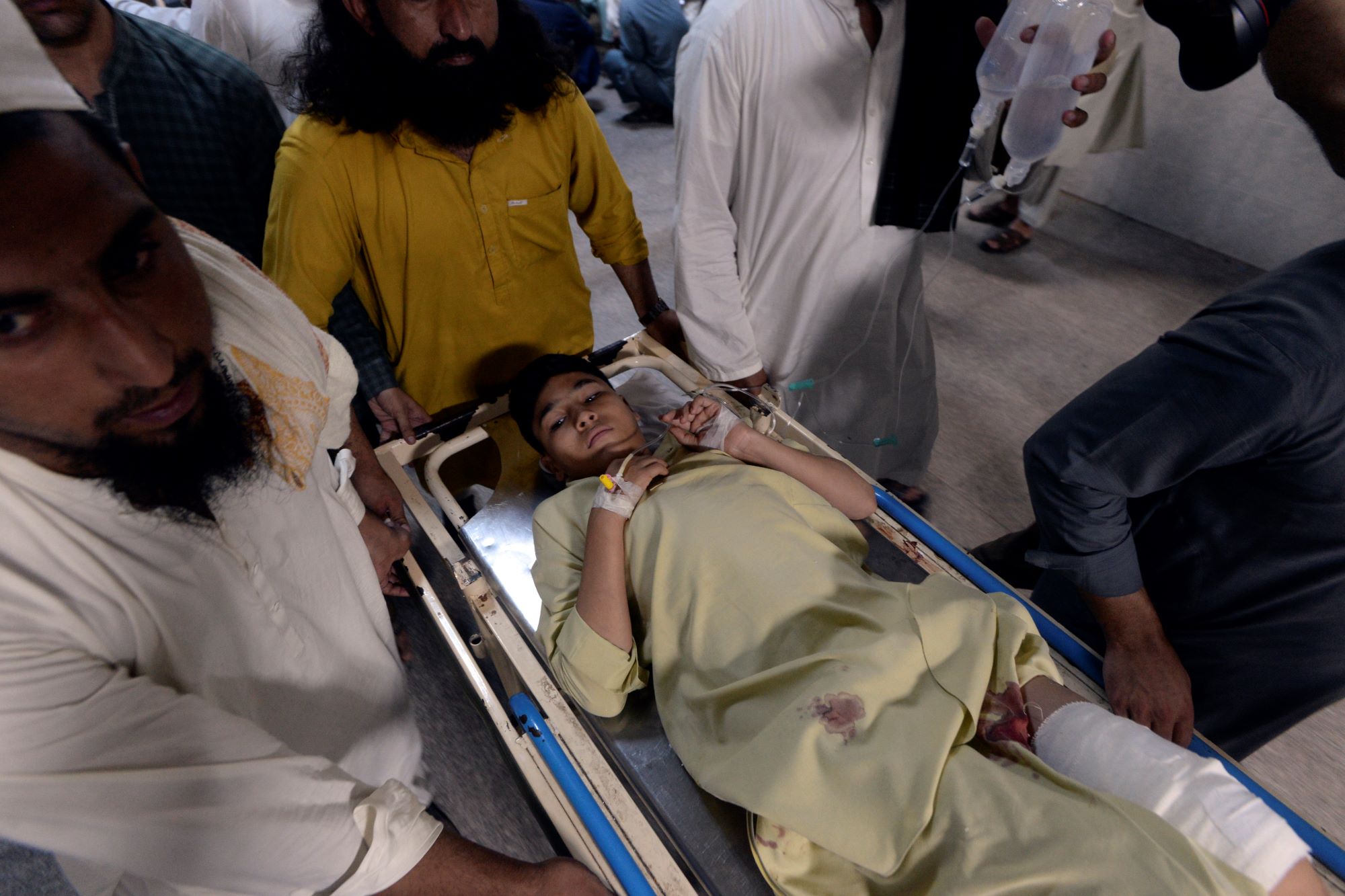 Πακιστάν: Τουλάχιστον 44 νεκροί και 130 τραυματίες από βομβιστή αυτοκτονίας σε προεκλογική συγκέντρωση