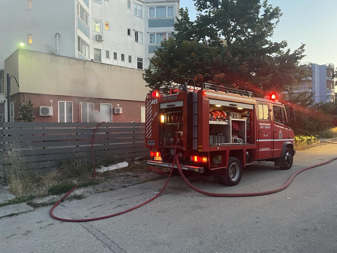 Άρτα: Συναγερμός στην Πυροσβεστική για πυρκαγιά σε ισόγεια κατοικία