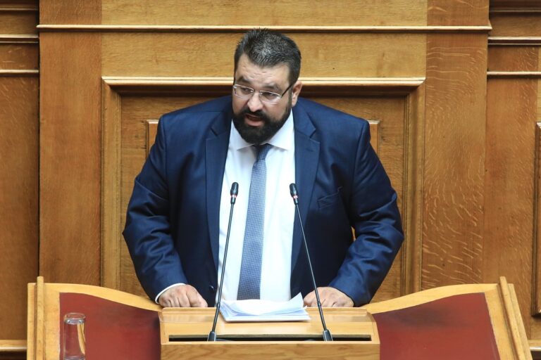 Προγραμματικές Δηλώσεις: Οι «Σπαρτιάτες» ευχαρίστηκαν τον Ηλ. Κασιδιάρη γιατί με τη στήριξή του μπήκαν στη Βουλή