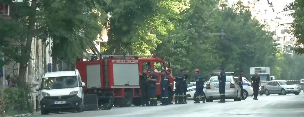 Έκρηξη αυτοσχέδιου μηχανισμού σε κτίριο στην Αχαρνών, ελεγχεται και δεύτερο ύποπτο πακέτο – Κλειστοί οι γύρω δρομοι