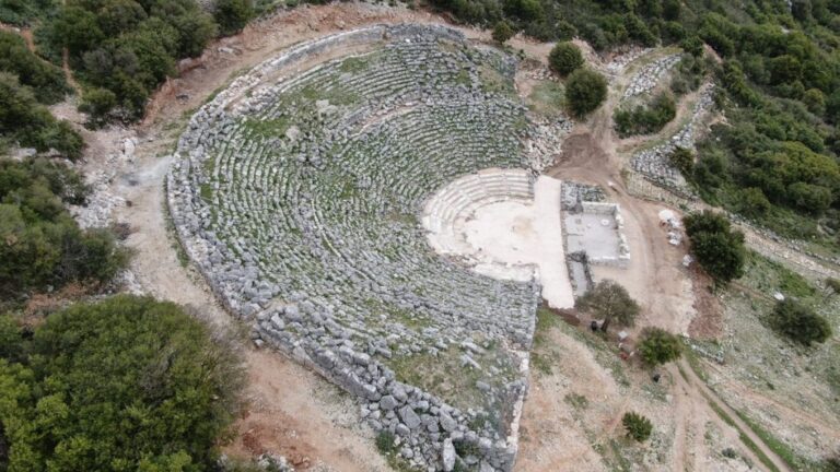 Το αρχαίο Θέατρο της Κασσώπης θα υποδεχτεί και πάλι κοινό μετά από 21 αιώνες