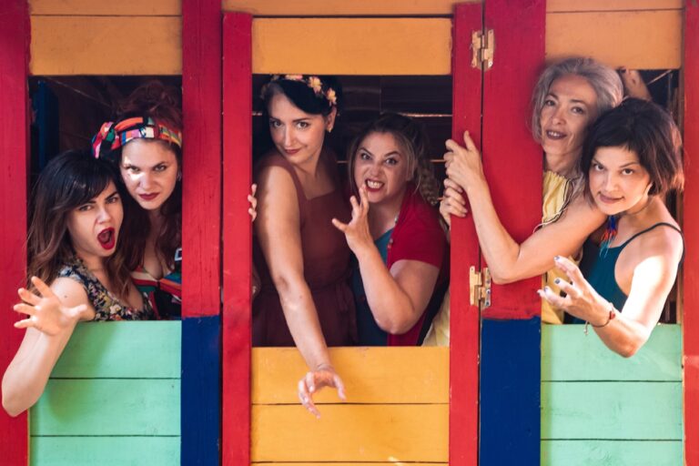 Οι Stringless, το a cappella σύνολο από τη Θεσσαλονίκη στη “Μιμόζα”