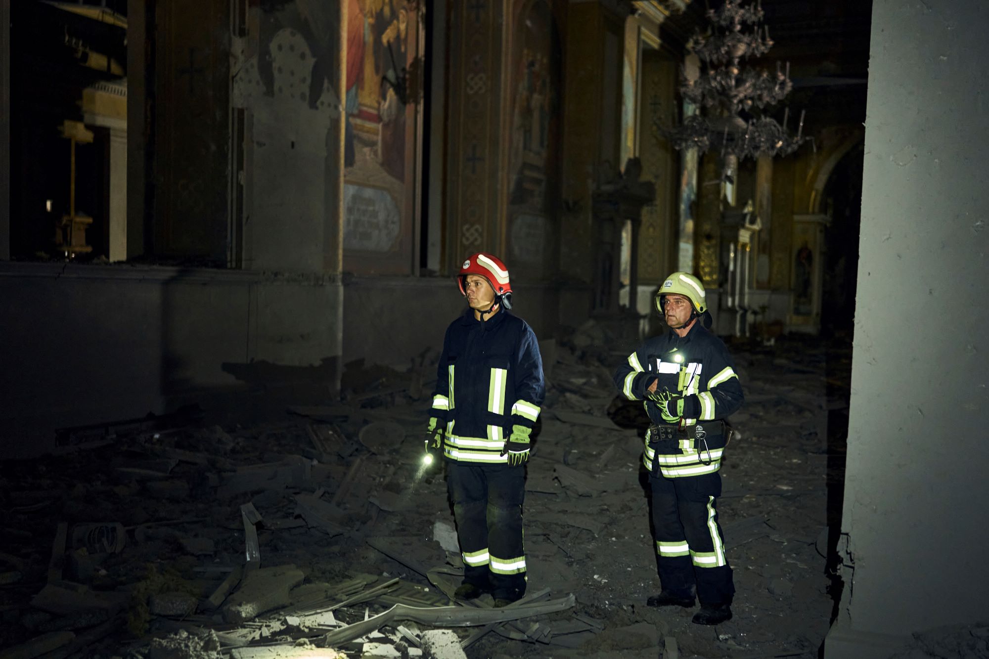 Ουκρανία: Ρωσική επίθεση στην Οδησσό κατέστρεψε υπόστεγο αποθήκευσης σιτηρών – 4 τραυματίες