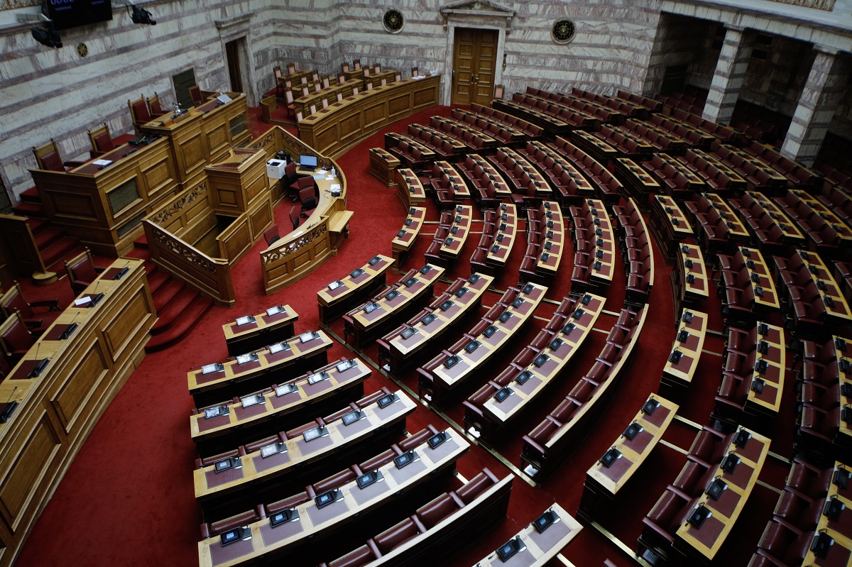 Ορκίζεται στις 11 η νέα Βουλή – Την Πέμπτη (6/7) ξεκινά η τριήμερη συζήτηση για τις προγραμματικές δηλώσεις