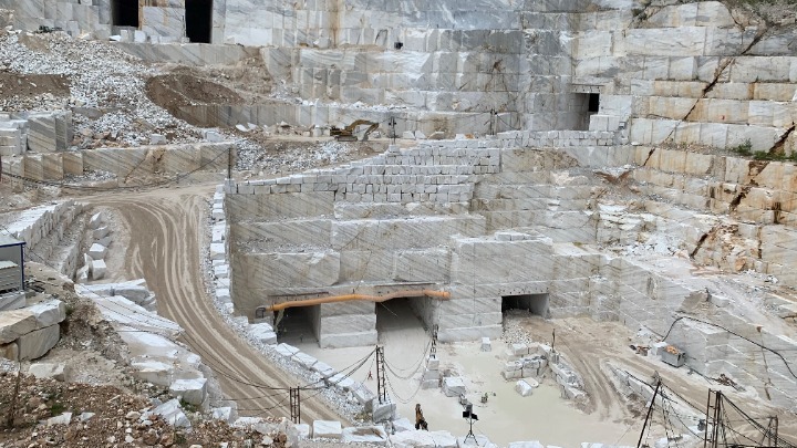 Η υψηλή τεχνολογία στις υπηρεσίες ενός λατομείου μαρμάρου