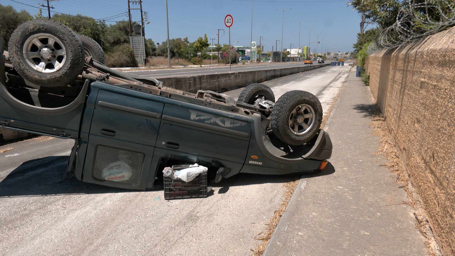 «Άγιο» είχαν οι επιβάτες οχήματος  που αναποδογύρισε στα Χανιά – Ο οδηγός κοιμήθηκε στο τιμόνι