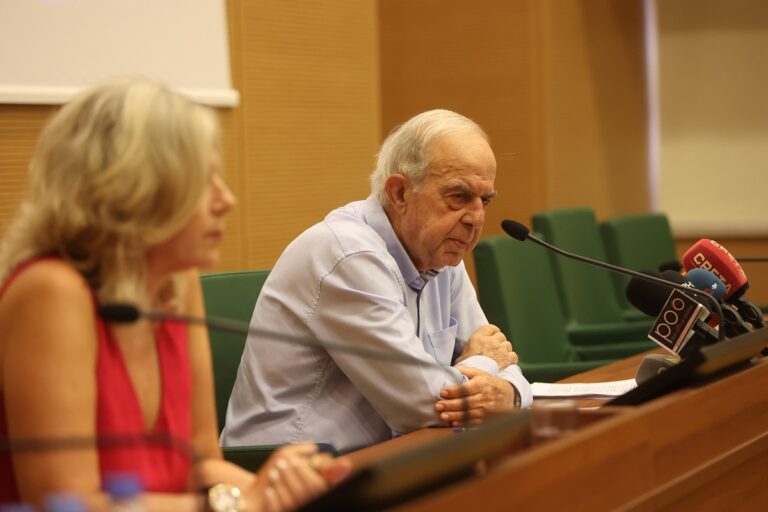 Ηράκλειο: Απολογισμός έργου από τον δήμαρχο Βασίλη Λαμπρινό