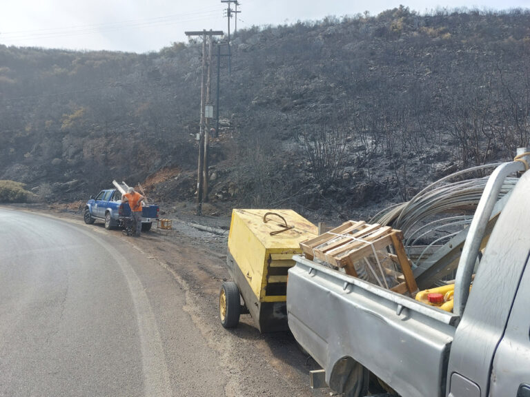 Κέρκυρα: Συνεργεία ΔΕΔΔΗΕ, ΟΤΕ, ύδρευσης αποκαθιστούν τα δίκτυα στα καμένα