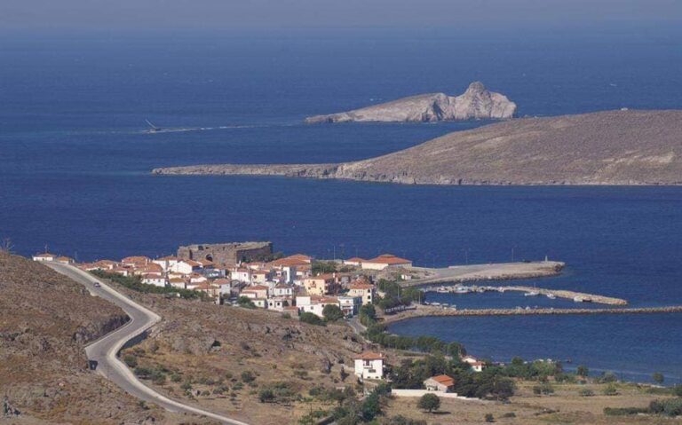 Λέσβος: Δρομολογείται λεωφορείο για να καλύψει την άφιξη του πλοίου στο Σίγρι