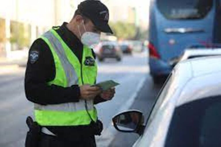 Πτολεμαϊδα: Εντατικότερους οι έλεγχοι από την Τροχαία στις παλαιές εργατικές κατοικίες ζητούν οι κάτοικοι