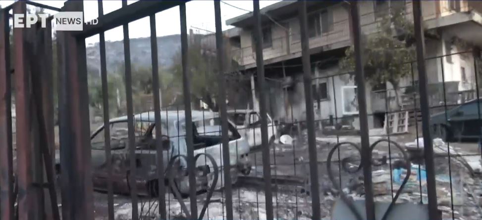 Εικόνες καταστροφής στην Πάρνηθα – Ζημιές σε κατοικίες και αυτοκίνητα