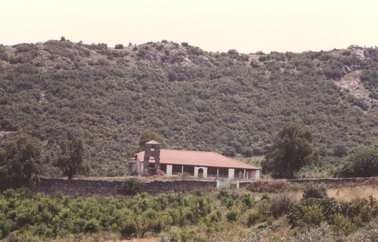 Το μοναστήρι της Κοίμησης της Θεοτόκου της Τσούμας στο Μεγάλο Ελευθεροχώρι Ελασσόνας