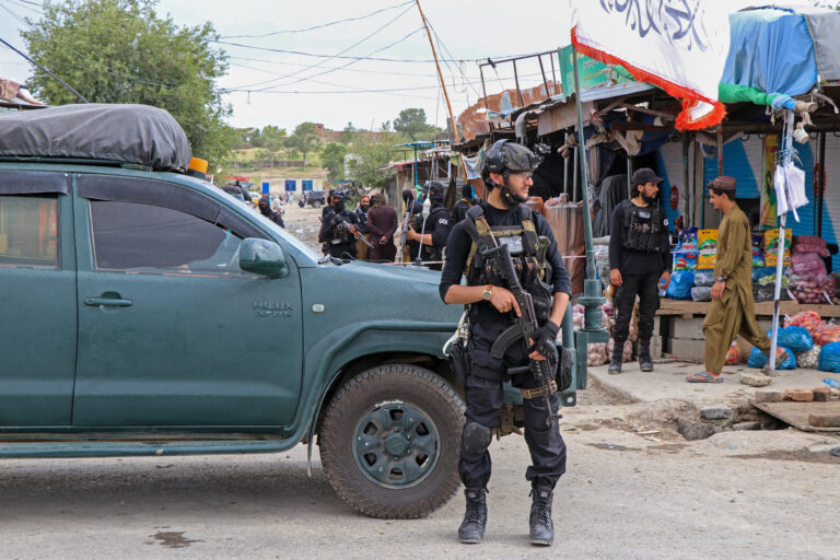 Τουλάχιστον δύο άμαχοι νεκροί σε βομβιστική επίθεση στην Καμπούλ