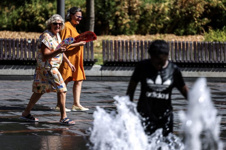 Γαλλία: Για τα δύο τρίτα της χώρας, η σημερινή θα είναι η πιο ζεστή μέρα του καύσωνα