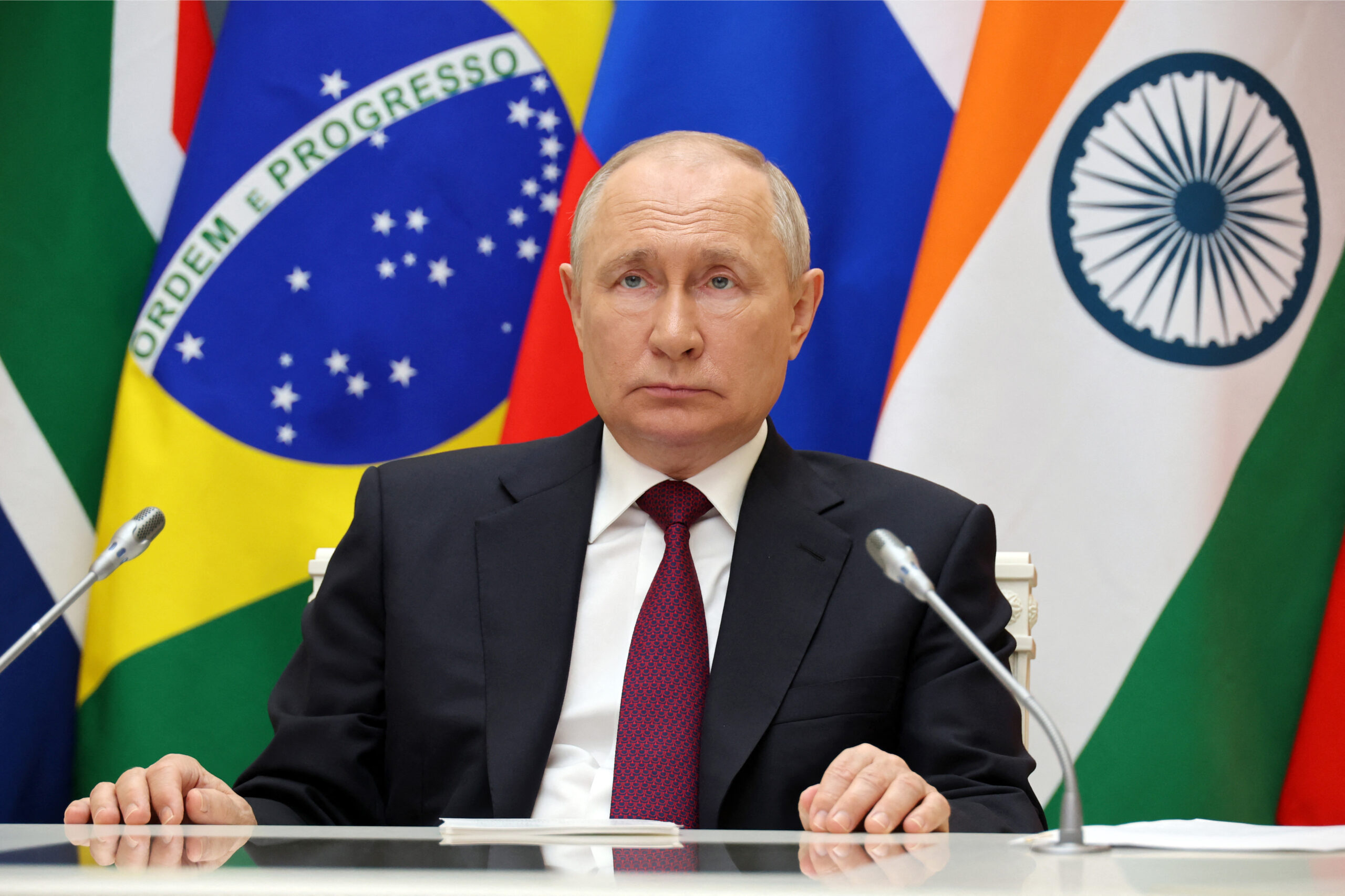 Νότια Αφρική- BRICS: Η Ρωσία θέλει να τερματιστεί ο πόλεμος στην Ουκρανία τον οποίο «εξαπέλυσε η Δύση»