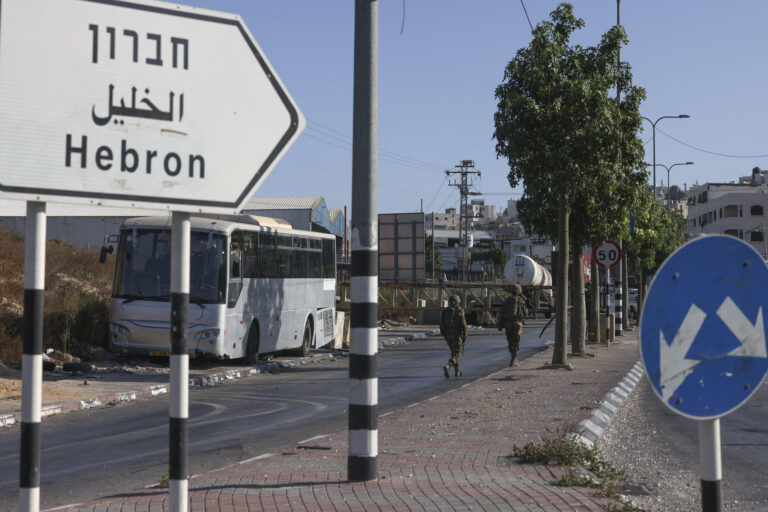 Μεσανατολικό: Νεκρός Παλαιστίνιος έφηβος από τα πυρά των ισραηλινών δυνάμεων στη Δυτική Όχθη