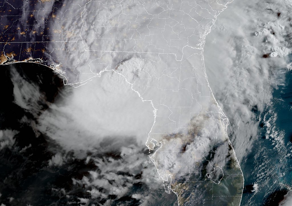 ΗΠΑ: Ισοπεδωτικό το πέρασμα του τυφώνα Ιντάλια, δύο νεκροί – Εικόνες από το Διεθνή Διαστημικό Σταθμό της NASA