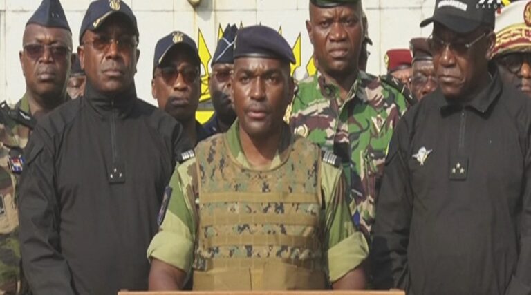 Γκαμπόν: Ο στρατηγός Γκεμά θα ορκιστεί «μεταβατικός πρόεδρος» την Δευτέρα