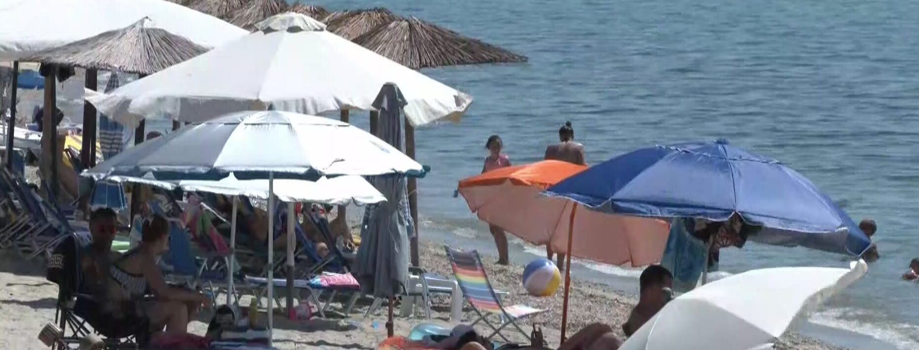 Χαλκιδική: Διαμαρτύρονται οι κάτοικοι για την κατάληψη παραλιών από beach bar