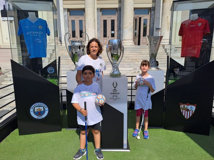 Ο Λέανδρος, η Λουκία και η «Μία μπάλα για όλους» έλαμψαν στο Super Cup