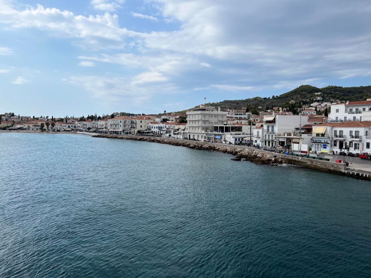 Καλαμάτα: Πεζοπορία σε Ύδρα και Σπέτσες με τον ΕΟΣ