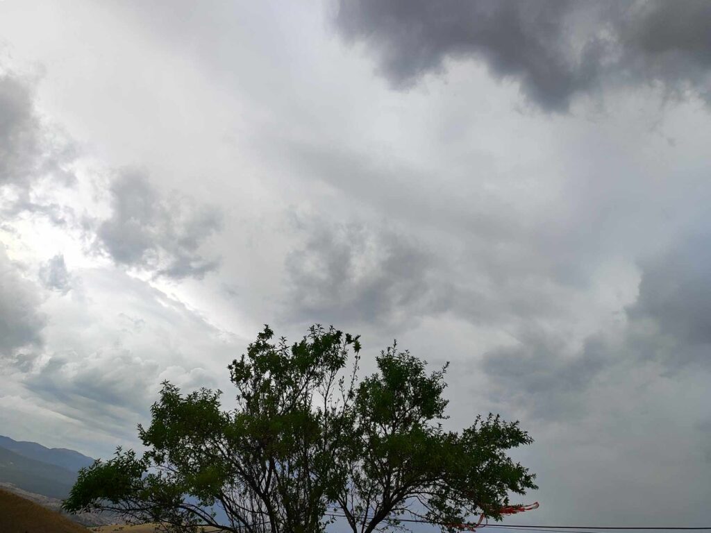 Η κακοκαιρία χτυπά Καστοριά, Γρεβενά και Κοζάνη (video)