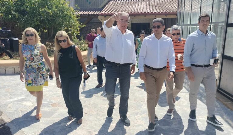 Χανιά: Συνάντηση Λευτ. Αυγενάκη με εκπροσώπους αγροτών στο ΜΑΙΧ