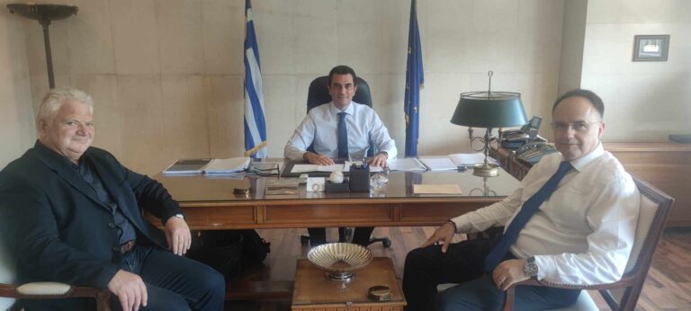 Δεσμεύσεις Σκρέκα για επίσπευση της αποκατάστασης ζημιών στους πυρόπληκτους επαγγελματίες της Μαγνησίας