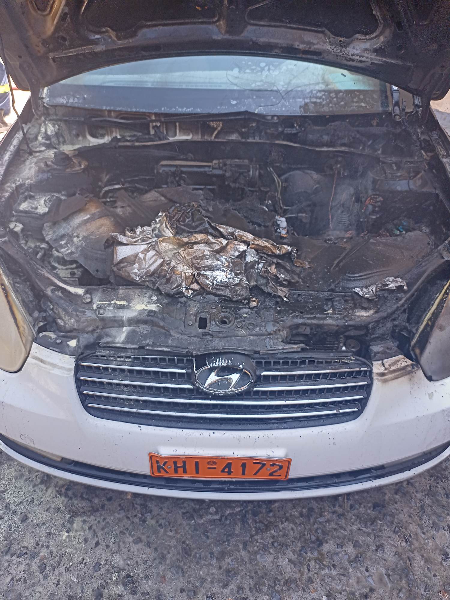 Καλαμάτα: Φωτιά πήρε αυτοκίνητο της Δημοτικής Αστυνομίας