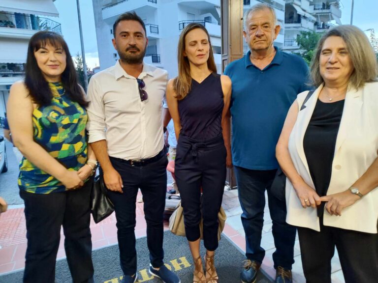 Κοζάνη: Έφη Αχτσιόγλου -“Μόνο ο ΣΥΡΙΖΑ-Π.Σ μπορεί να ορθώσει ανάστημα στην κυβέρνηση Μητσοτάκη και να ηγηθεί προοπτικής για την ελληνική κοινωνία” (φωτό-βίντεο)                                    
