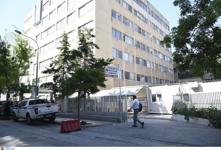 Επεισόδια στη Νέα Φιλαδέλφεια: Στον Ερυθρό Σταυρό τρεις Έλληνες και ένας Κροάτης – Προληπτική νοσηλεία και για τη μητέρα του Μιχάλη