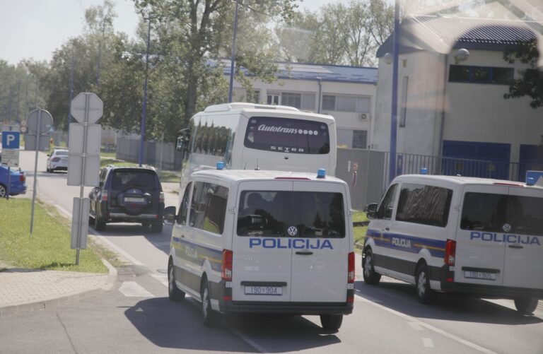 H AEK στο Ζάγκρεμπ: Αστυνομικά μέτρα που θυμίζουν παρουσία αρχηγού κράτους – Ουρές κάνουν οι Κροάτες για αγορά εισιτηρίων του αγώνα